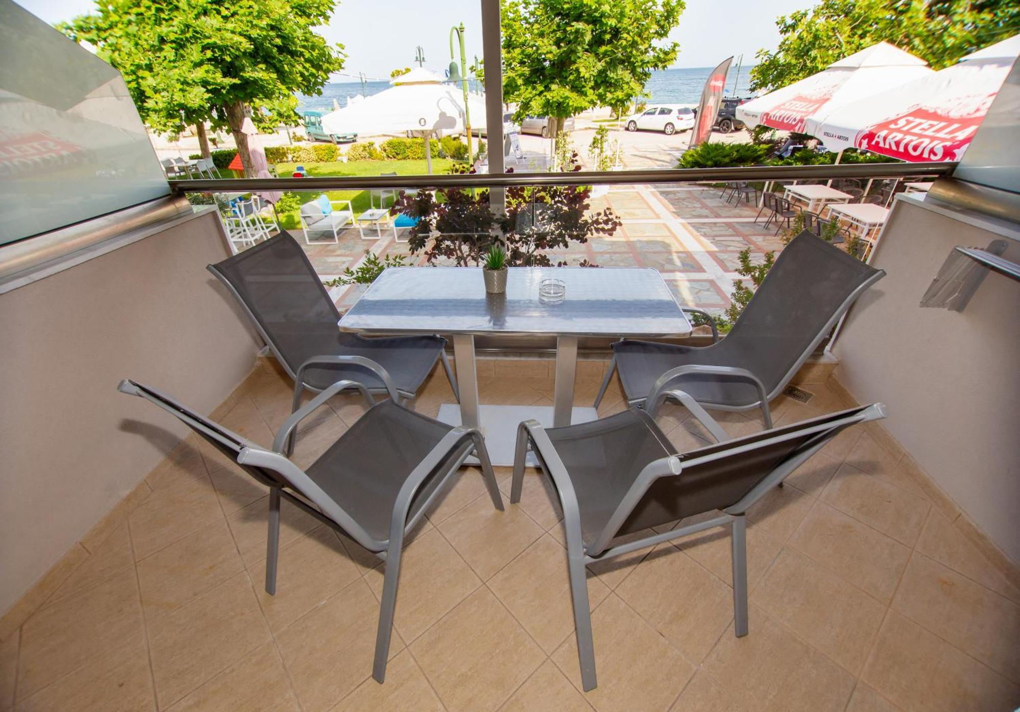 Amalia Mare Sea View Apartment Nea Vrasna Bilik gambar
