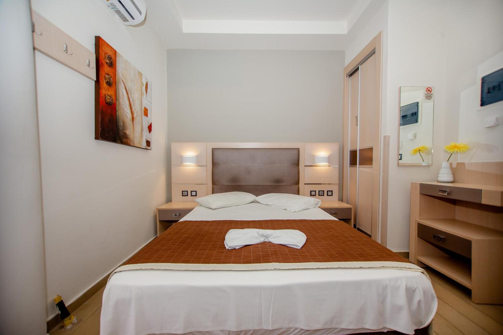 Amalia Mare Sea View Apartment Nea Vrasna Luaran gambar